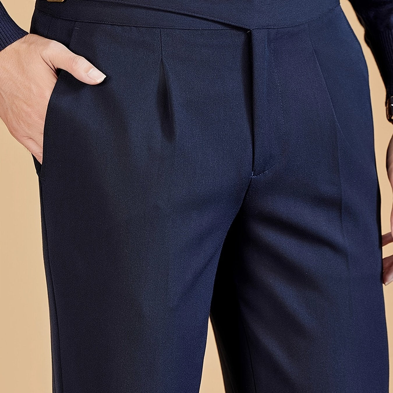 Men's Buckle Waist Pleated Trousers