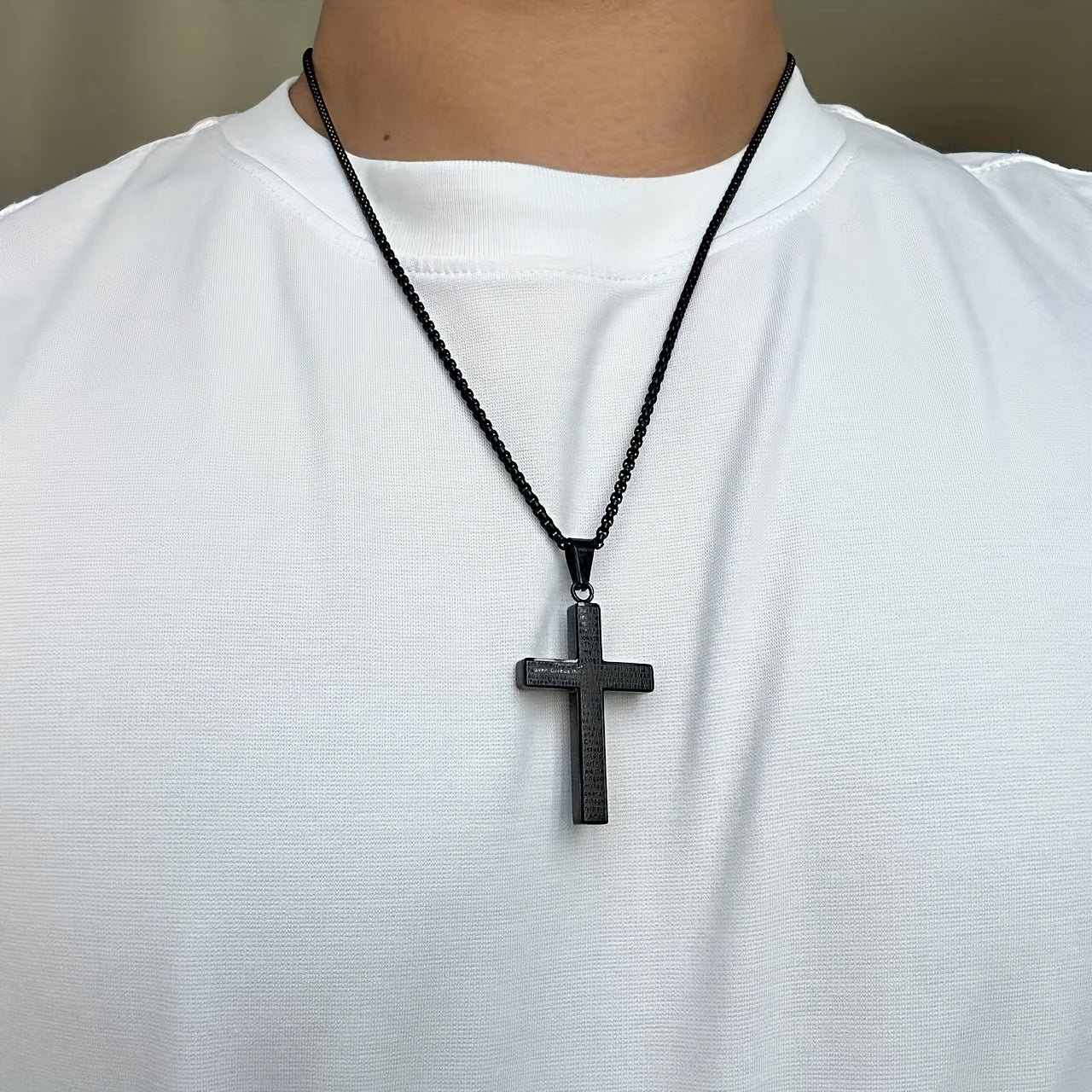 Men's Cross Pendant Necklace