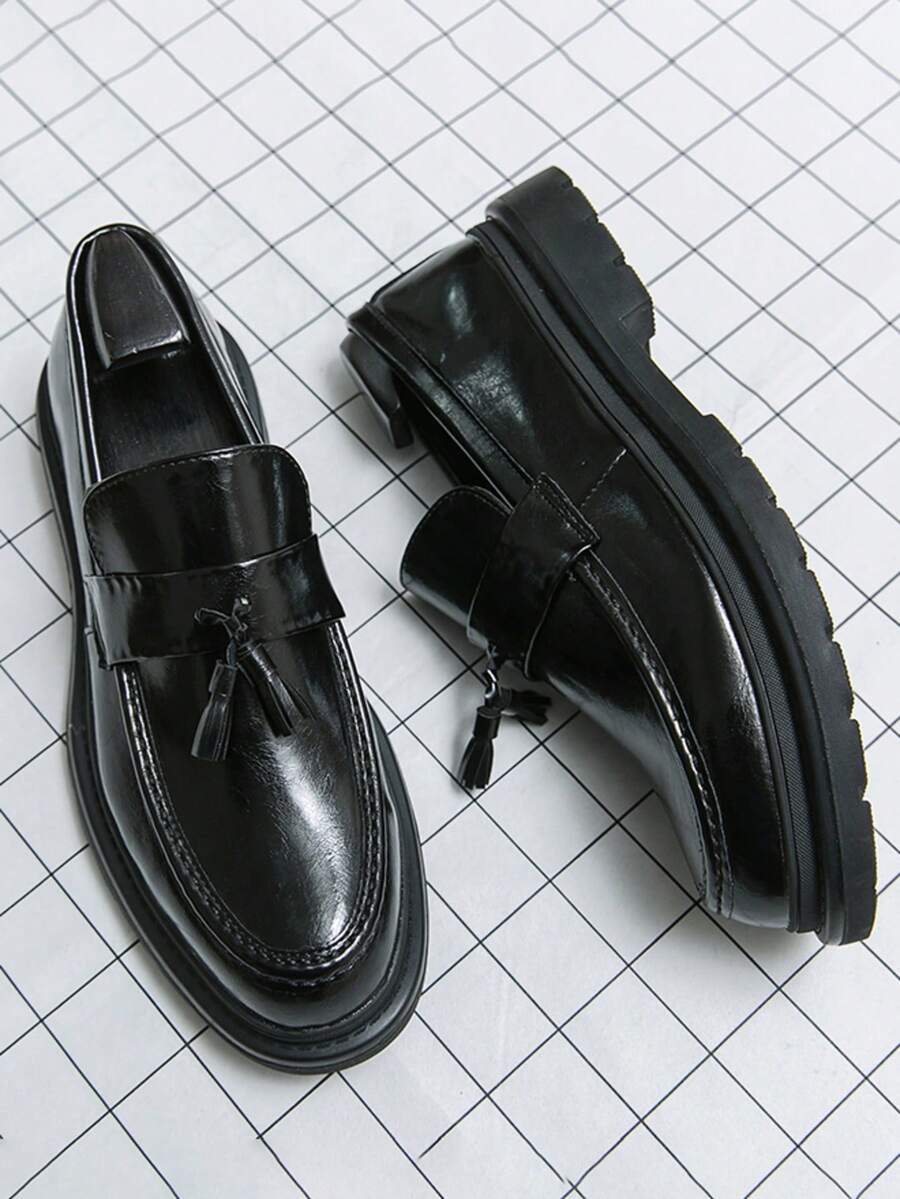 Men's Fringed Strap Loafers