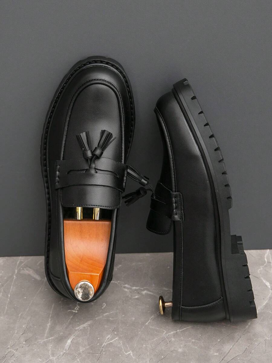 Men's Fringed Strap Loafers