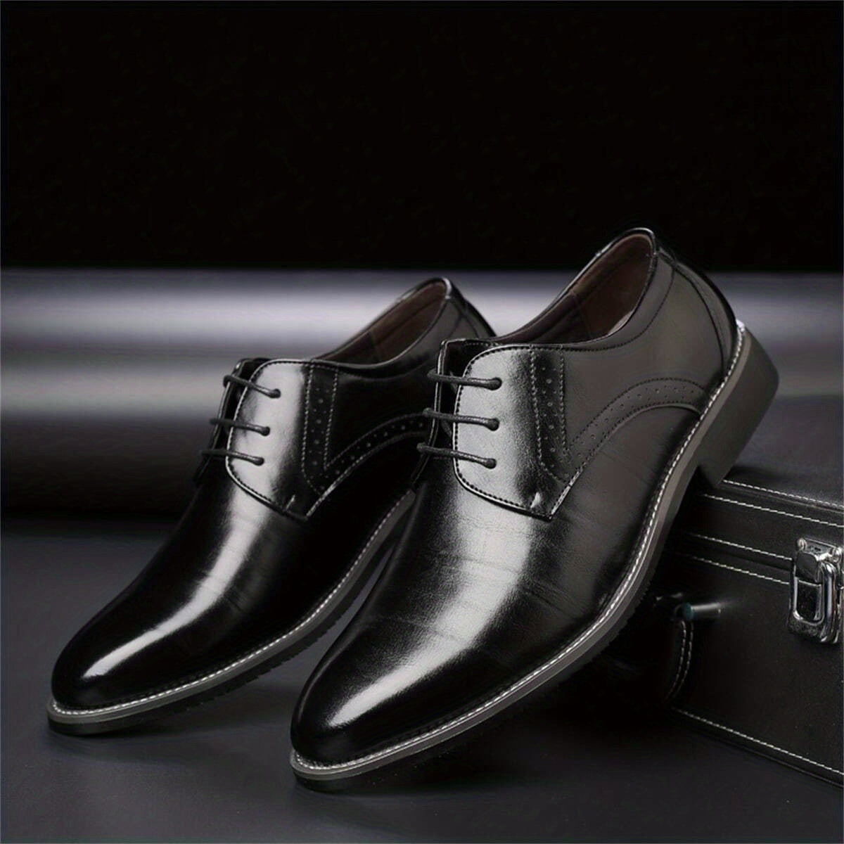 Men's Lace-Up Derby Shoes