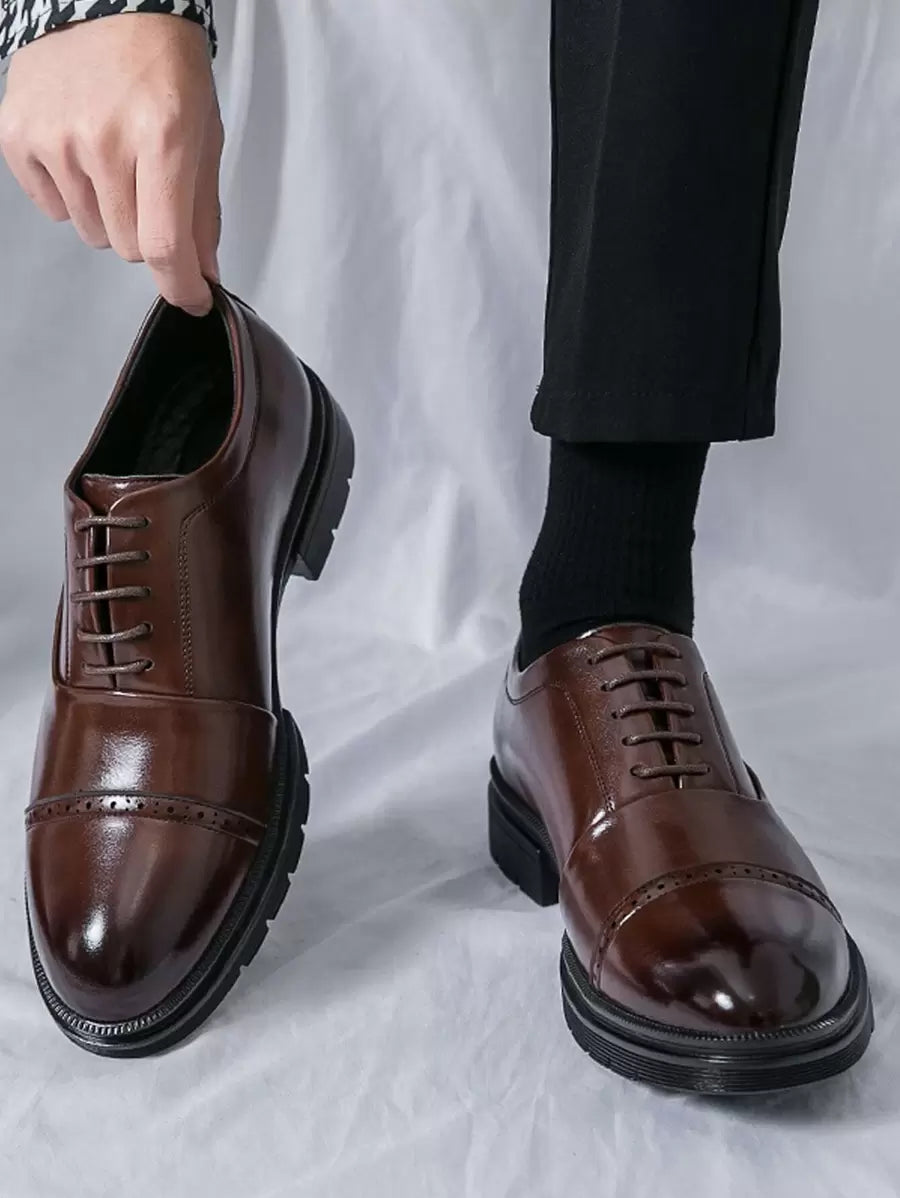 Men's Lace-Up Oxford Shoes