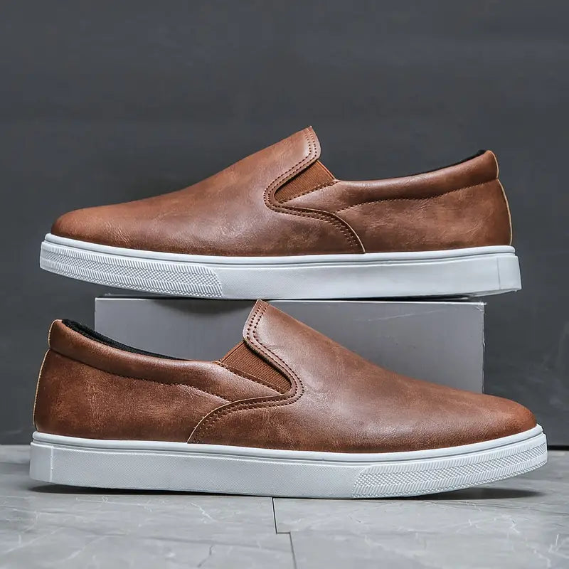 Men's Low-Cut Slip-On Trainers