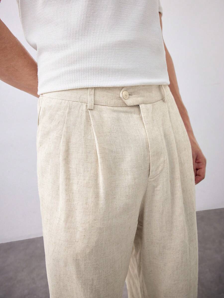Men's Relaxed Pleated Trousers